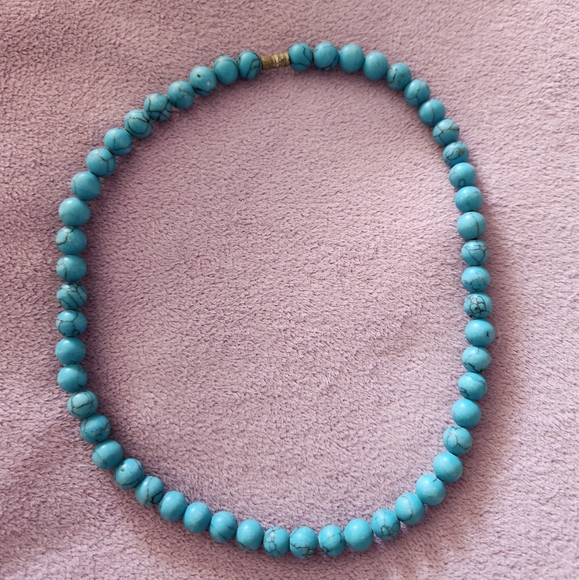 Jewelry - Turquoise Beaded Necklace